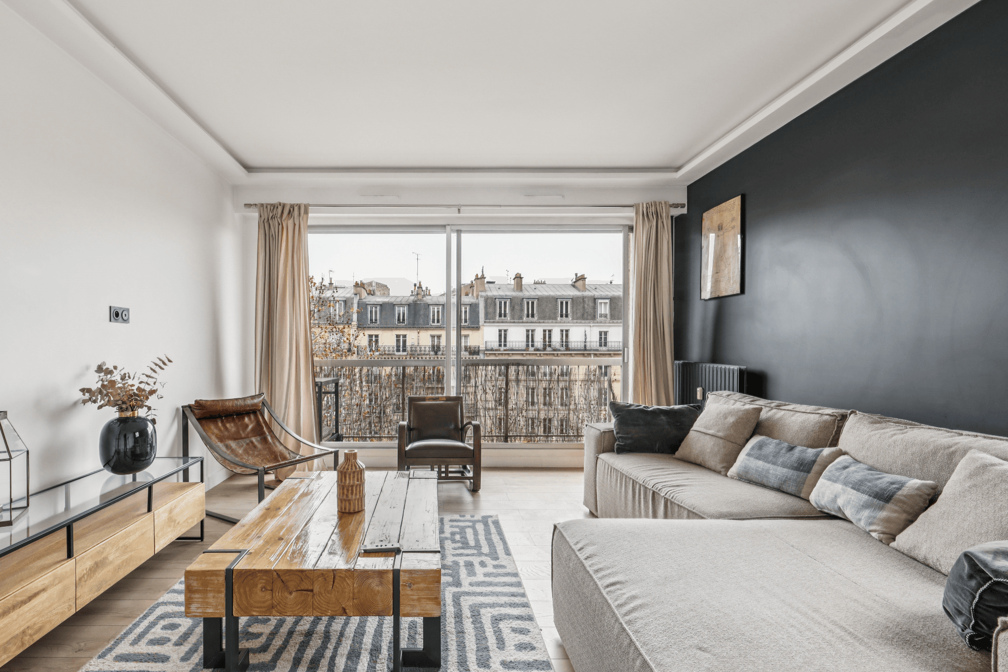 PARIS 16 - Appartement 3 pièces avec balcon et ascenseur