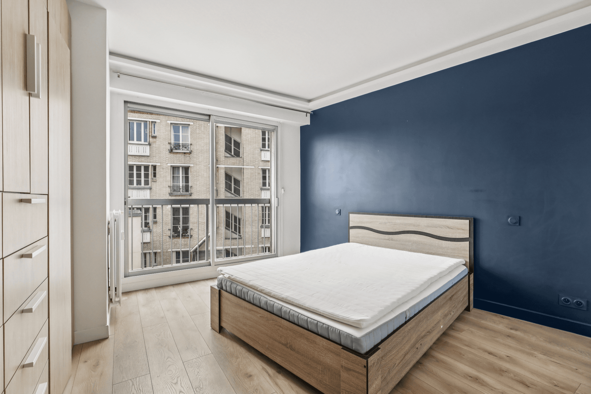 PARIS 16 - Appartement 3 pièces avec balcon et ascenseur