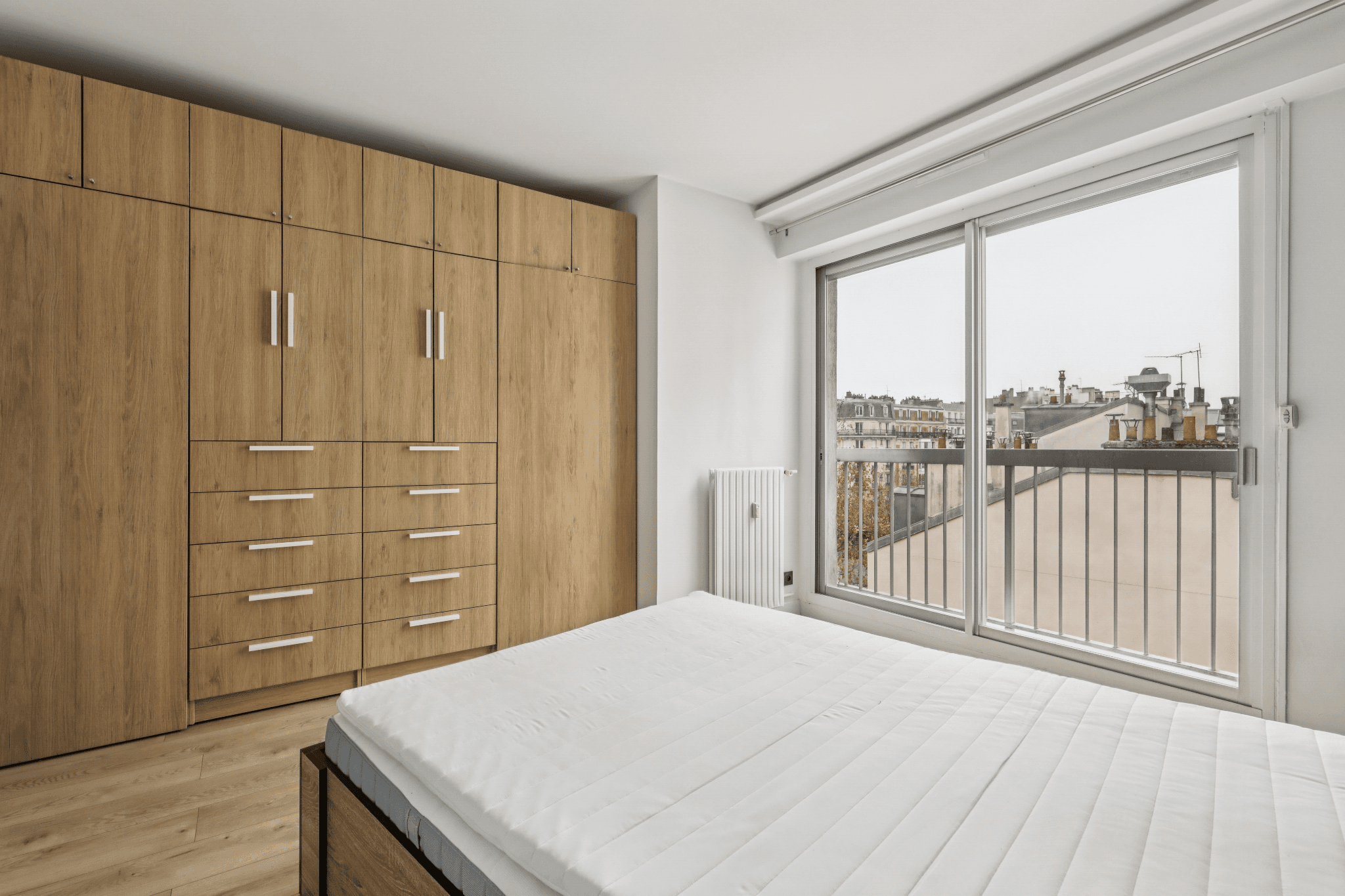PARIS 16 - Appartement 3 pièces avec balcon et ascenseur