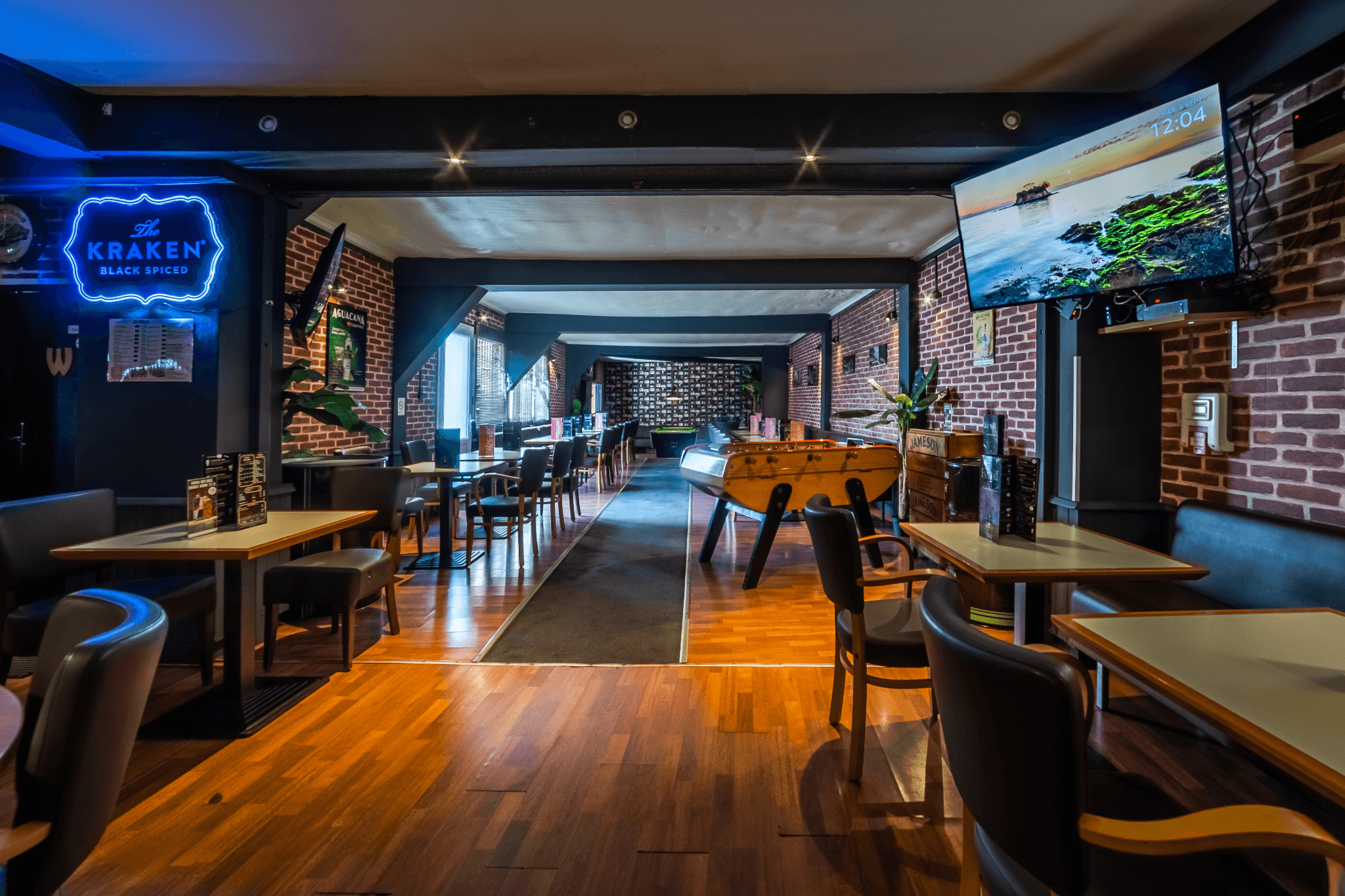 Fonds de commerce bar-brasserie avec terrasse privée – Chartres